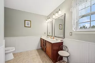 80 Fairview Ave, Islip Terrace, NY 11752 - Photo 45