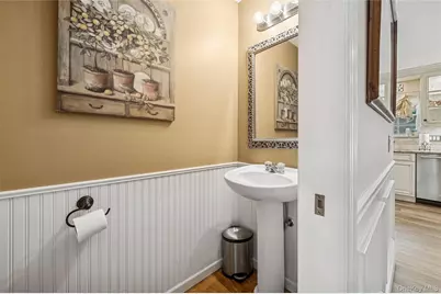 80 Fairview Avenue, Islip Terrace, NY 11752 - Photo 33