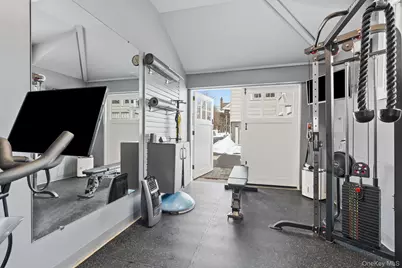 26 Kane Avenue, Larchmont, NY 10538 - Photo 25