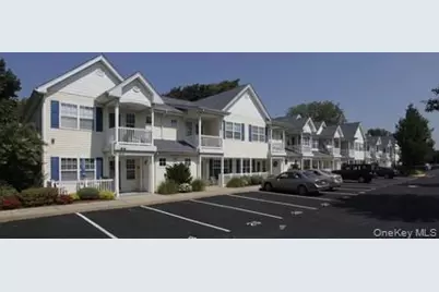 81 Secatogue Avenue #37, Farmingdale, NY 11735 - Photo 1
