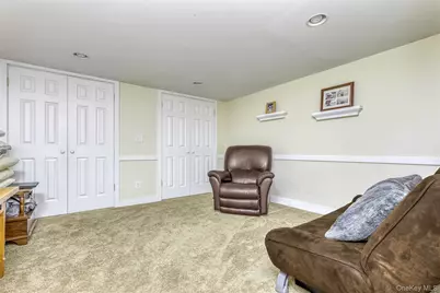 12 Canterbury Lane, Suffern, NY 10901 - Photo 21