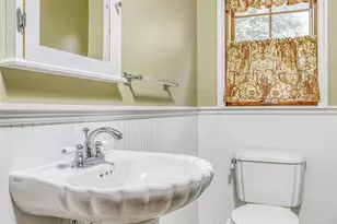 12 Canterbury Ln, Suffern, NY 10901 - Photo 9