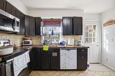 7 Magnolia Drive, Wappingers Falls, NY 12590 - Photo 9