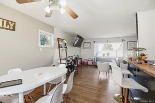 7 Magnolia Dr, Wappingers Falls, NY 12590 - Photo 7