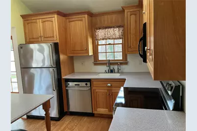 34 Scholl Drive, Farmingdale, NY 11735 - Photo 5