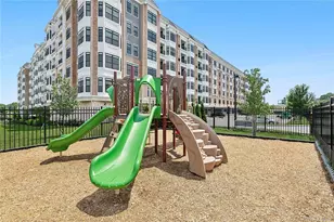 695 Merrick Ave, Westbury, NY 11590 - Photo 21