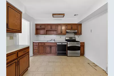 15 Pauline Court, Spring Valley, NY 10977 - Photo 11