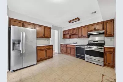 15 Pauline Court, Spring Valley, NY 10977 - Photo 9