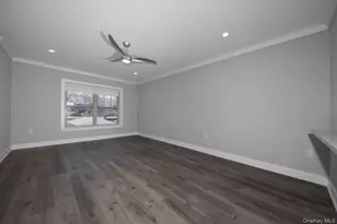 100 Glen St, Glen Cove, NY 11542 - Photo 3