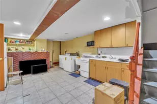 944 E 106th St, Brooklyn, NY 11236 - Photo 15