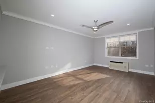 1100 Avalon St, Glen Cove, NY 11542 - Photo 3