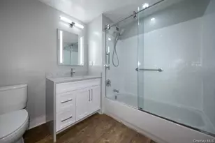 1100 Avalon St, Glen Cove, NY 11542 - Photo 5