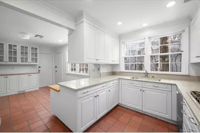 2 Homer Avenue, Larchmont, NY 10538 - Photo 9