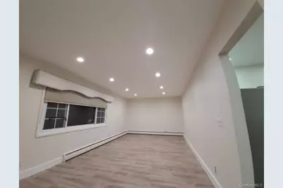 30 Amherst Road #2, Valley Stream, NY 11581 - Photo 3