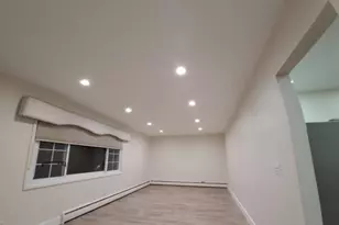 30 Amherst Rd, Valley Stream, NY 11581 - Photo 3