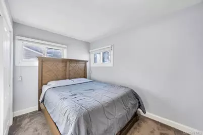 111 Blacksmith Road E, Levittown, NY 11756 - Photo 11