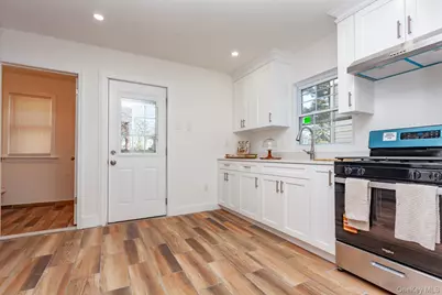 89 Smith Street, Poughkeepsie, NY 12601 - Photo 17