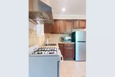 11 Edgewood Place, Huntington Station, NY 11746 - Photo 7