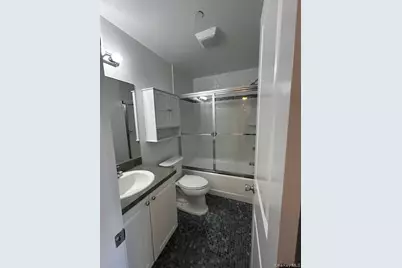 131 E Main Street, Bay Shore, NY 11706 - Photo 7