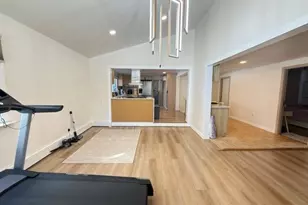 28 Floral Ave, Bethpage, NY 11714 - Photo 7