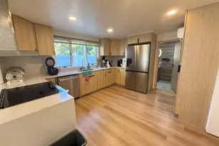 28 Floral Ave, Bethpage, NY 11714 - Photo 5