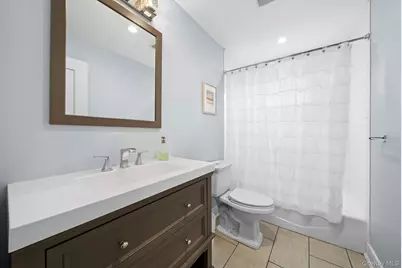 37 Maryland Boulevard, Hampton Bays, NY 11946 - Photo 17