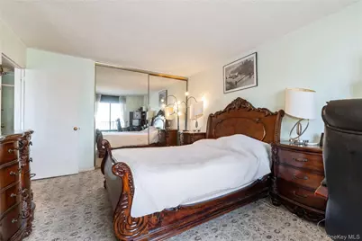 25-40 Shore Boulevard #6M, Astoria, NY 11102 - Photo 15