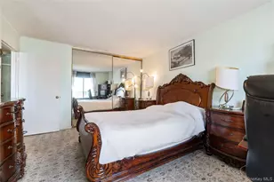 25-40 Shore Blvd, Astoria, NY 11102 - Photo 15