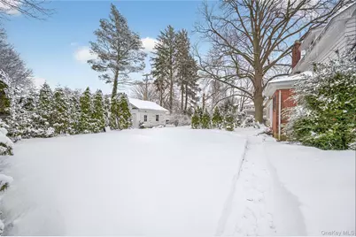 225 Nassau Boulevard, Garden City, NY 11530 - Photo 25