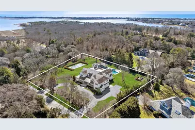 4 Heatherwood Lane, Quogue, NY 11959 - Photo 1