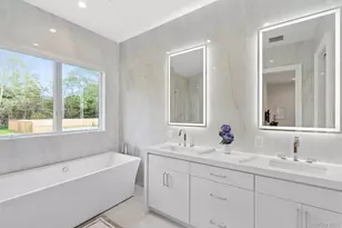 4 Heatherwood Ln, Quogue, NY 11959 - Photo 19