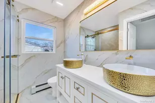 7 Suzanne Ln, Bethpage, NY 11714 - Photo 21