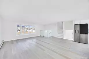 7 Suzanne Ln, Bethpage, NY 11714 - Photo 7