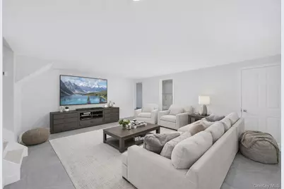 7 Suzanne Lane, Bethpage, NY 11714 - Photo 9