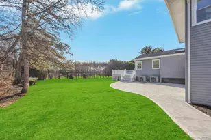 7 Suzanne Ln, Bethpage, NY 11714 - Photo 31