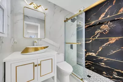 7 Suzanne Lane, Bethpage, NY 11714 - Photo 15