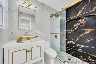 7 Suzanne Ln, Bethpage, NY 11714 - Photo 15