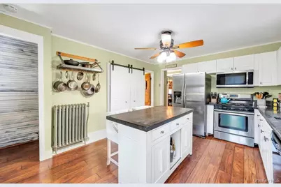 204 Myrtle Avenue, Port Jefferson, NY 11777 - Photo 17