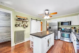 204 Myrtle Ave, Port Jefferson, NY 11777 - Photo 17