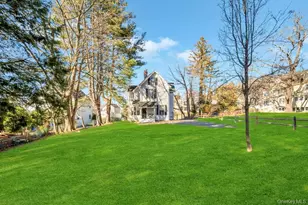 204 Myrtle Ave, Port Jefferson, NY 11777 - Photo 3