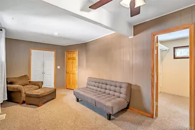 195 Norma Avenue, West Islip, NY 11795 - Photo 13