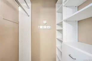 195 Norma Ave, West Islip, NY 11795 - Photo 21