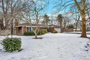 195 Norma Ave, West Islip, NY 11795 - Photo 29