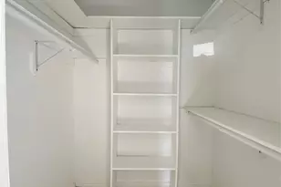 355 Bayville Ave, Bayville, NY 11709 - Photo 5