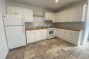 355 Bayville Ave, Bayville, NY 11709 - Photo 3