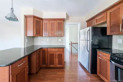 1320 Mamaroneck Avenue, Mamaroneck, NY 10543 - Photo 11