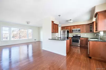 1320 Mamaroneck Avenue, Mamaroneck, NY 10543 - Photo 5