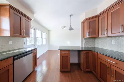 1320 Mamaroneck Avenue, Mamaroneck, NY 10543 - Photo 11