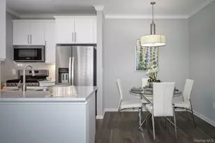 422 Charles Pond Dr, Coram, NY 11727 - Photo 5