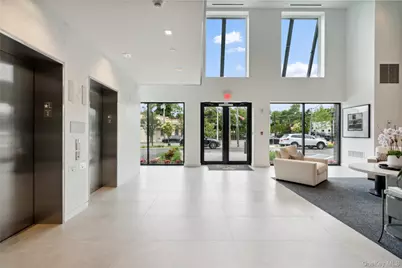 218 Middle Neck Road #211, Great Neck, NY 11021 - Photo 11